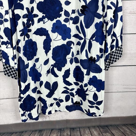 Cabi Kimono Womens Small Blue White Floral Botanical Tropical Light Weight 5661 - Picture 6 of 13